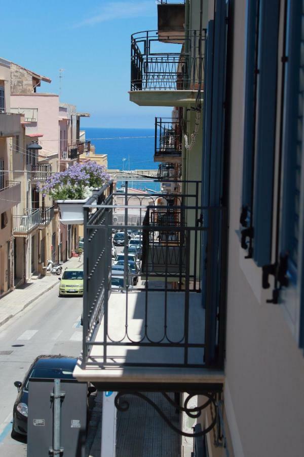Calida B&B Castellammare del Golfo Exterior foto